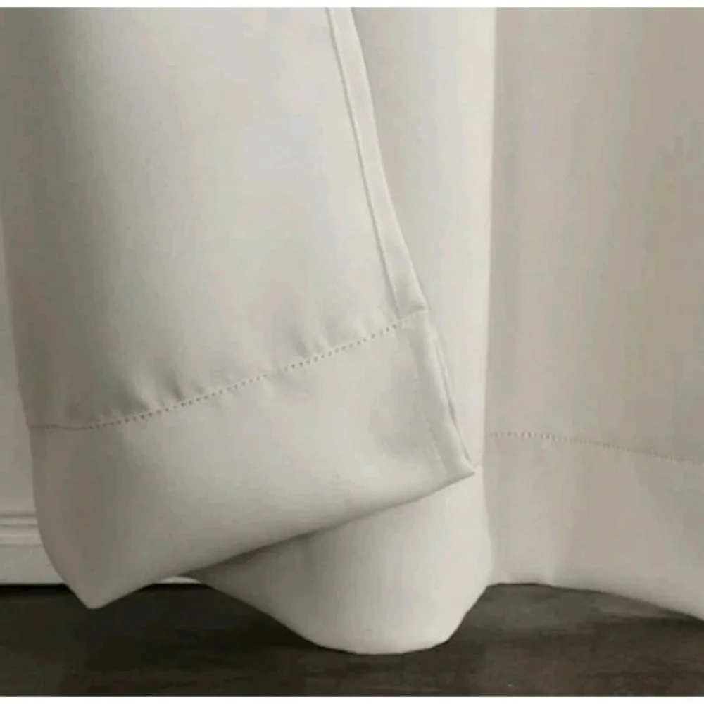 Sun Zero Blackout Energy Efficient Grommet Curtains 40